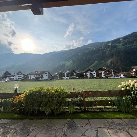 Zell Views Apartments Целль-ам-Ціллер Екстер'єр фото