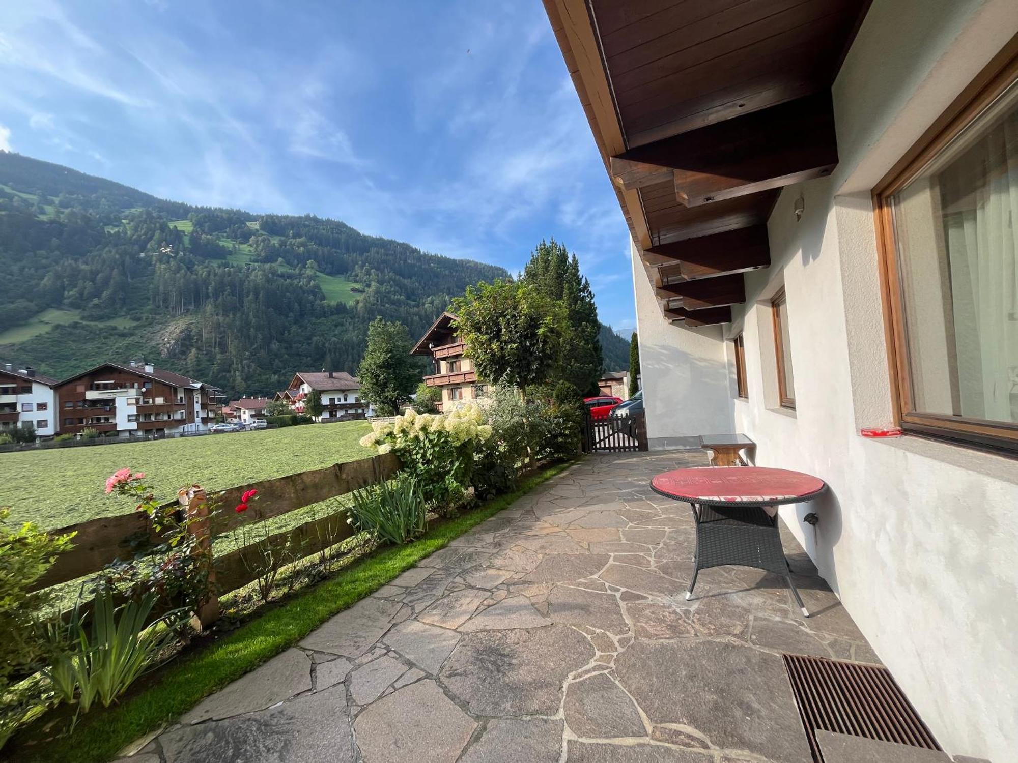 Zell Views Apartments Целль-ам-Ціллер Екстер'єр фото